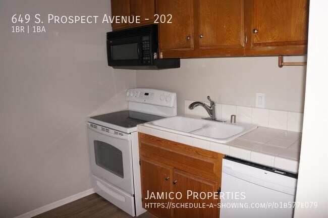 Building Photo - 649 S Prospect Ave
