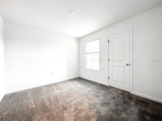 Building Photo - 26159 Feathergrass Cir
