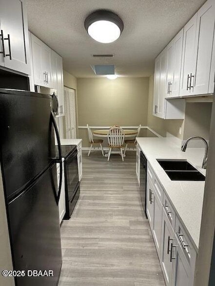 Building Photo - 164 Kingbird Cir