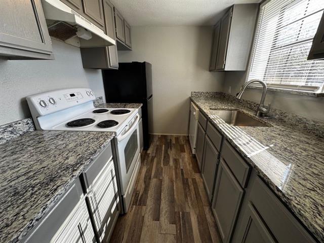 Building Photo - 6329 Walraven Cir