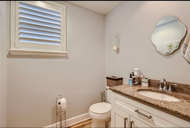 Building Photo - 1332 Carlyle Park Cir