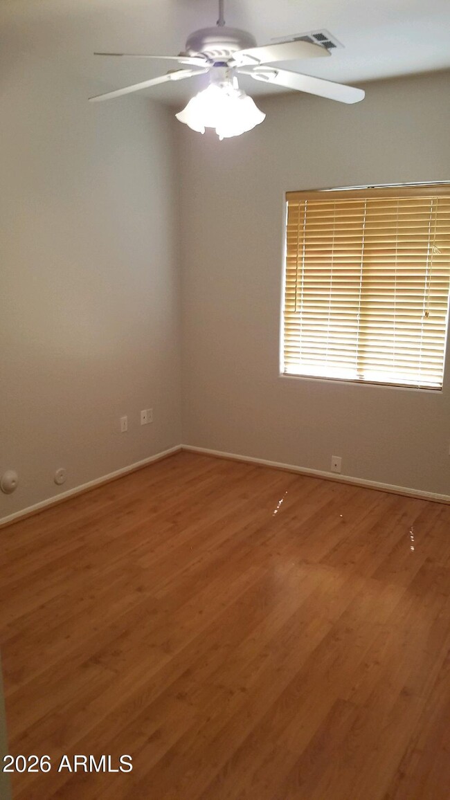 Building Photo - 2045 E Indian Wells Dr