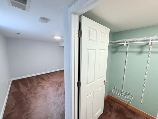 Building Photo - Spacious 4-Bedroom Home with Pond Views & EV-Ready Garage – Bloomington!!