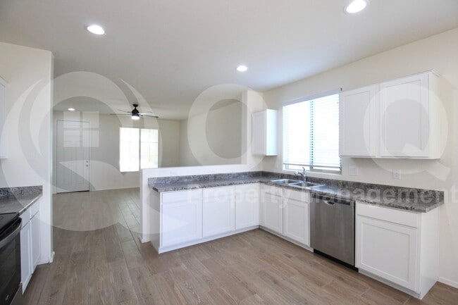 Building Photo - 17864 W Paraiso Dr