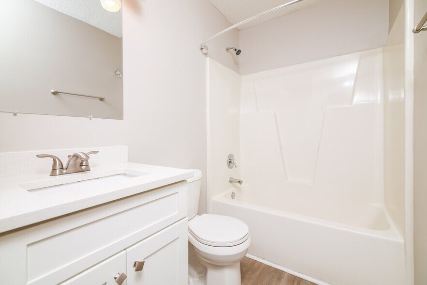 Building Photo - 5413 Drum Inlet Pl