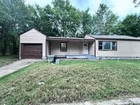 Building Photo - For Rent: Freshly Remodeled 3-Bed, 2-Bath ...
