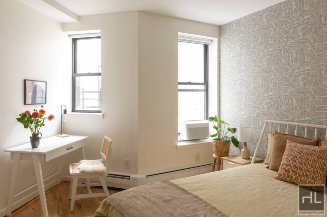 Building Photo - Short Term to Mid-Term Lease - Newly Renov...