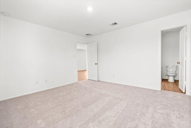 Building Photo - 7507 Birch Harvest Dr