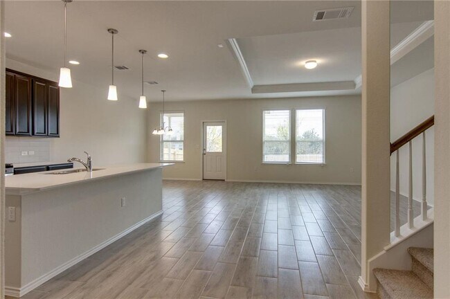 Building Photo - 6621 Hartlage St