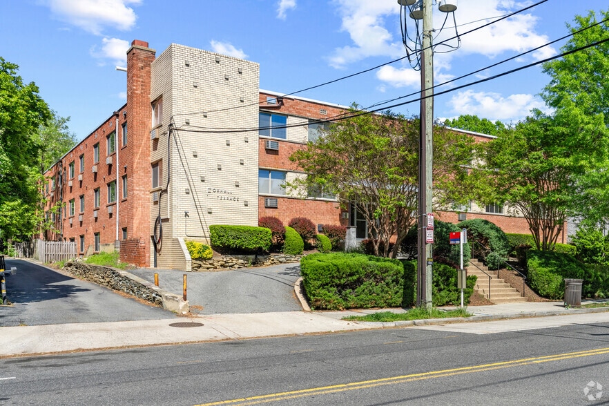 4465 Macarthur Blvd NW - Foxhall Terrace