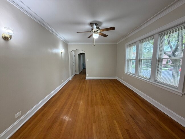 Building Photo - 5230 N Rockwell St