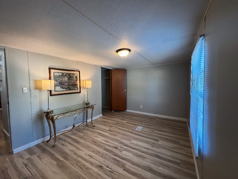 Building Photo - 428 Timber Ridge Ln