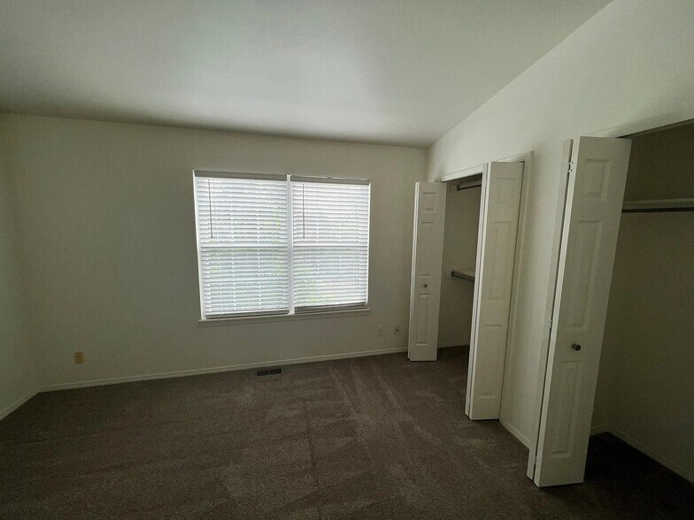 Building Photo - 6170 Colony Cir