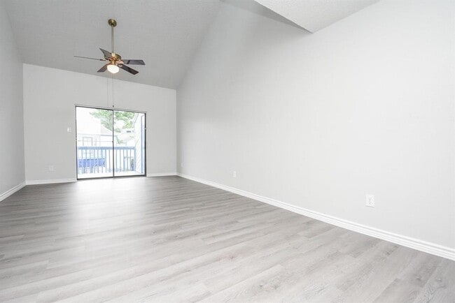 Building Photo - 13151 Walden Rd