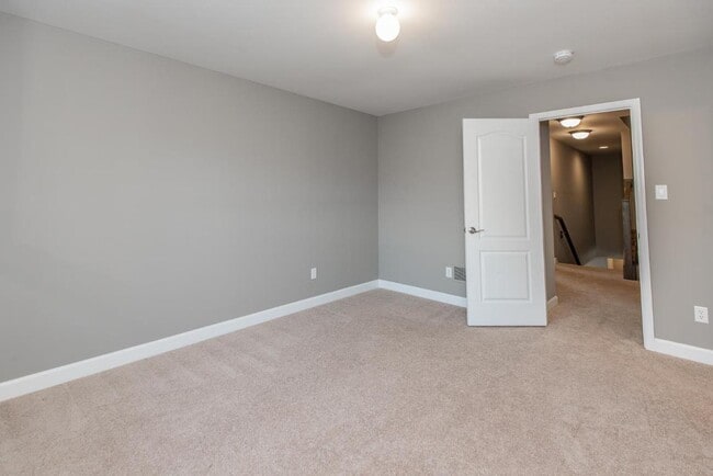 Building Photo - 2708 Brook Hill Ln