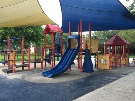 Building Photo - 6201 SW 116th Pl