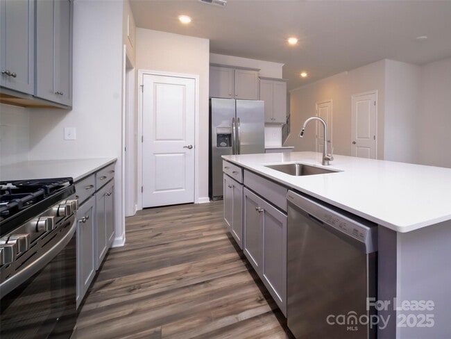 Building Photo - 1603 Swallow Tail Dr