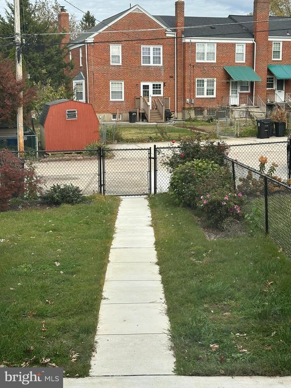 Building Photo - 1530 Cottage Ln