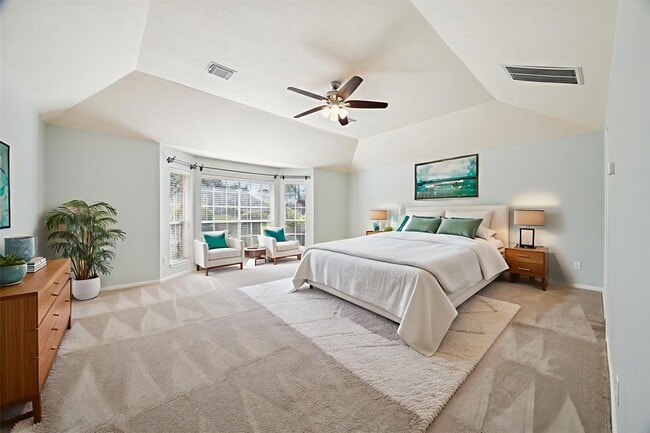 Building Photo - 501 Pine Bluff Dr