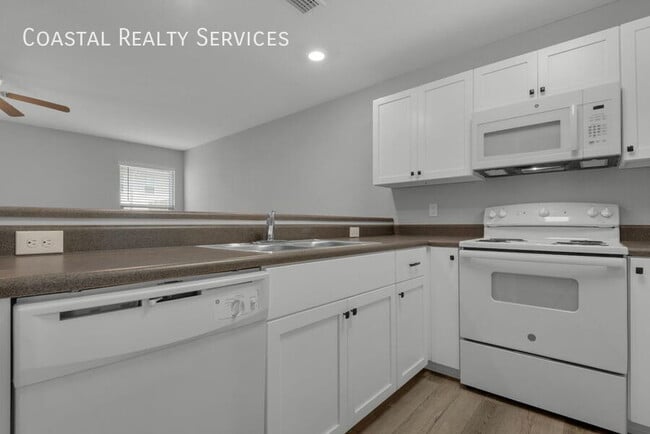 Building Photo - 2253 Whitman Ln