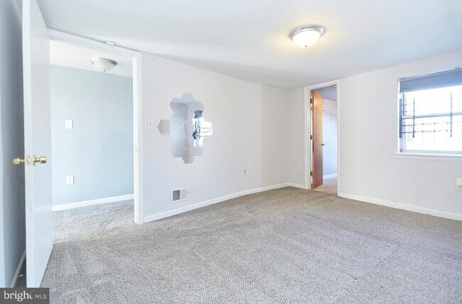 Building Photo - 762 Carroll St