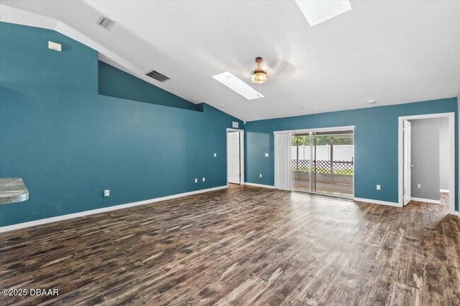 Building Photo - 39 Whitcock Ln