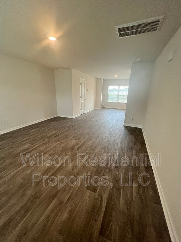 Building Photo - 591 Tochi Ct