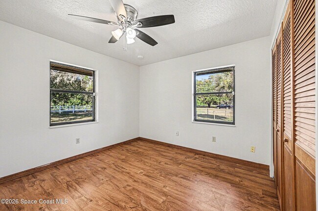 Building Photo - 655 N Burnett Rd