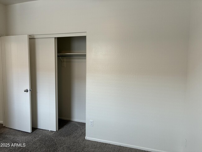Building Photo - 11749 W Chase Ln