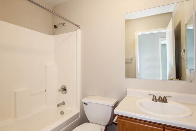 Building Photo - 11815 W Columbine Dr