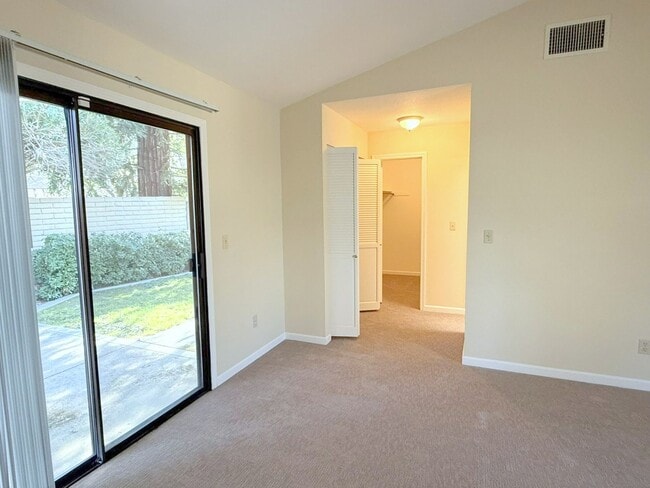 Building Photo - Awesome Location Close to Downtown Pleasanton Main St ! Detached One Story Home ! New Paint ! New...