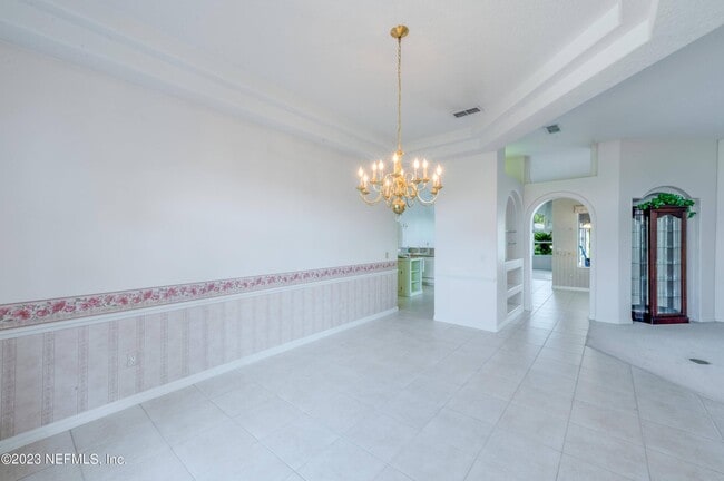 Building Photo - 13 Clear Ct
