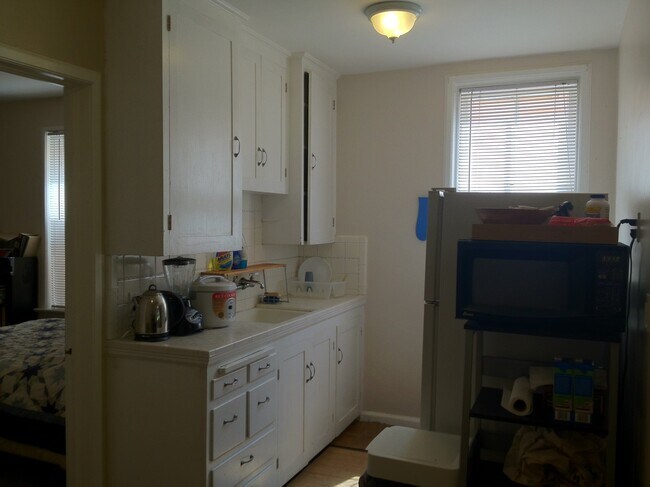 Building Photo - 1169 E 200 S