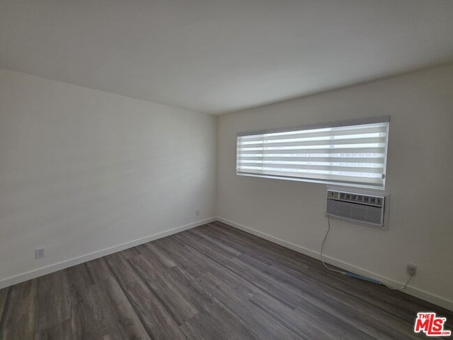 Building Photo - 1433 Brockton Ave