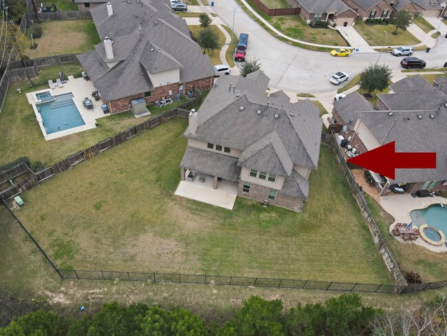 Building Photo - 24542 Grayson Falls Ln