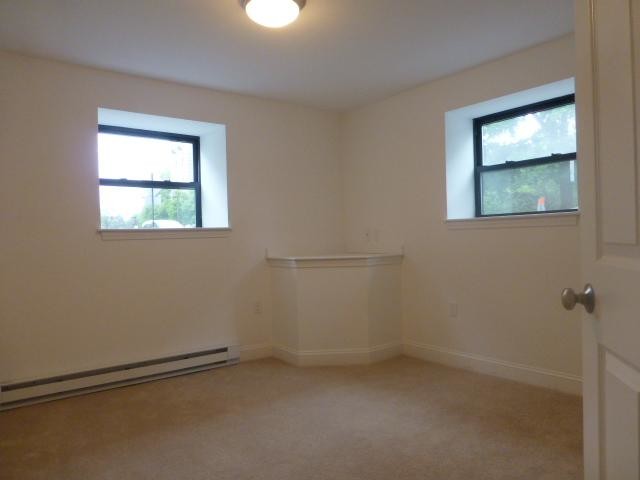 Building Photo - 457 Centre St