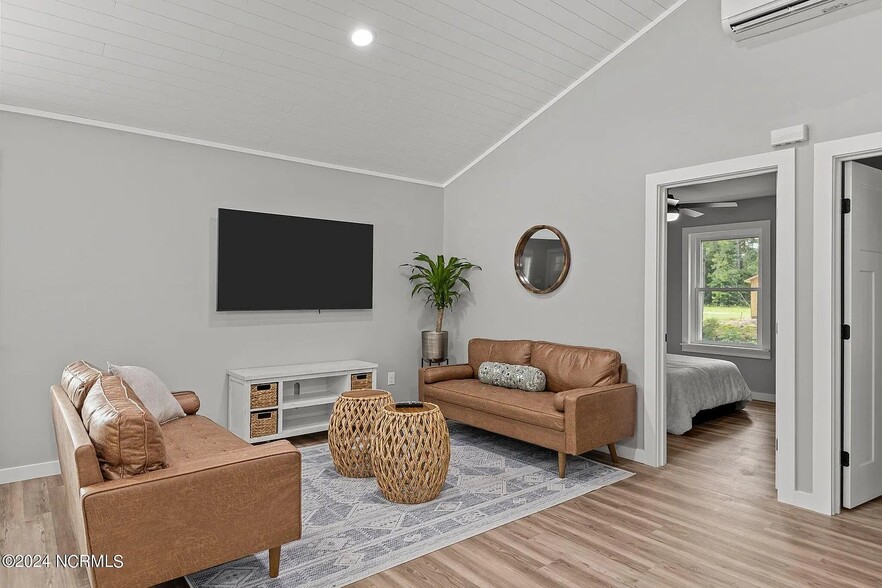 Building Photo - 148 Long Pond Lp