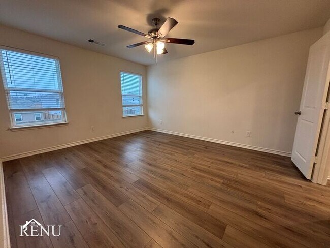 Building Photo - Coming Soon!