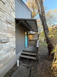 Building Photo - 1606 Waterloo Tr