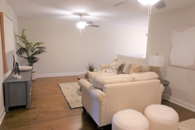 Building Photo - 139 Green Heron Rd