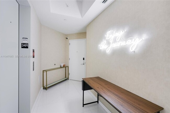 Building Photo - 851 NE 1st Ave