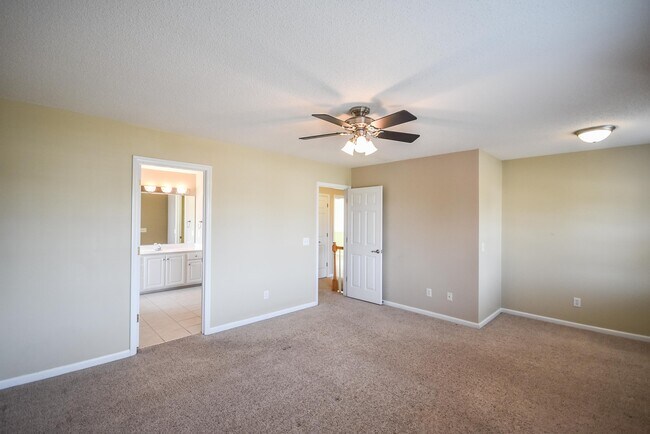 Building Photo - 144 Vail Ct