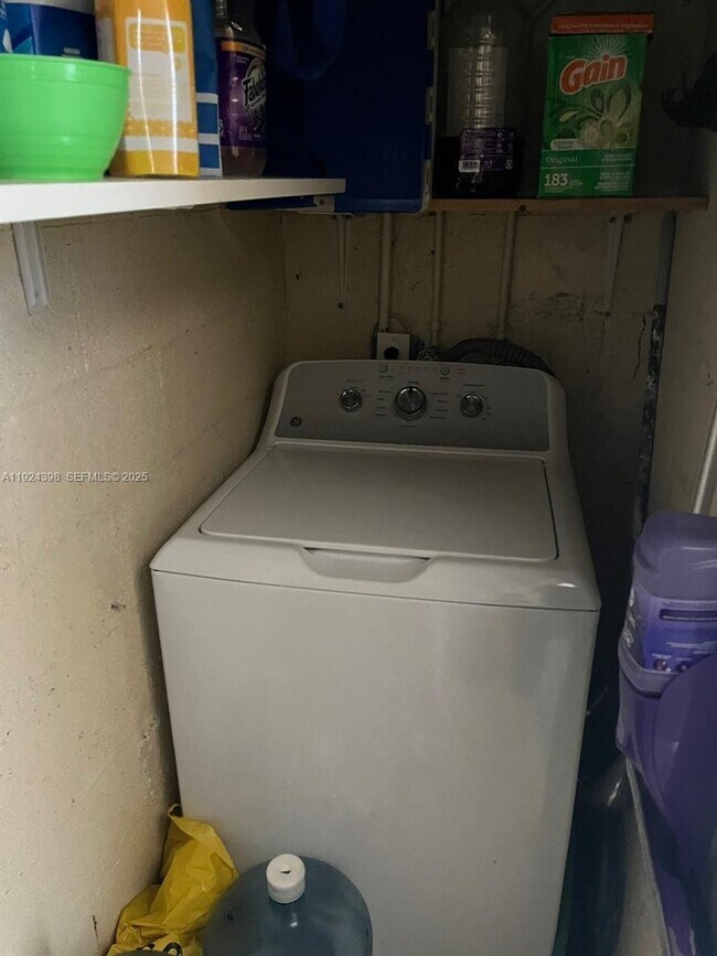 Building Photo - 15330 SW 106th Terrace