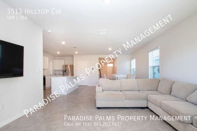 Building Photo - 3513 Hilltop Cir