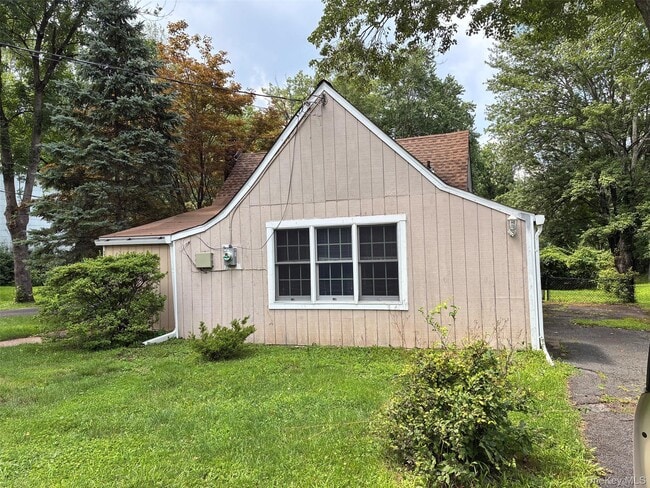 Building Photo - 588 NY-340
