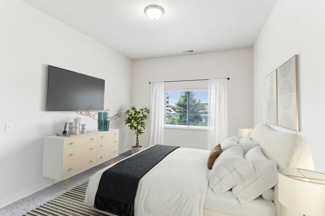Building Photo - Lake Ridge Apartments