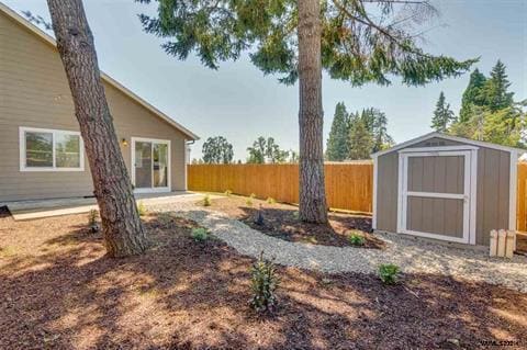 Building Photo - 537 SE Oak Grove Ave