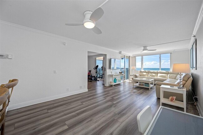 Building Photo - 6372 Palma Del Mar Blvd S