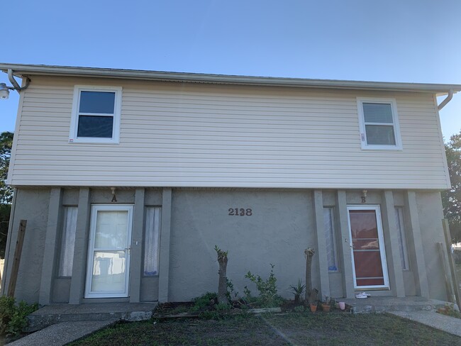 Building Photo - 2138 19th Ave SW