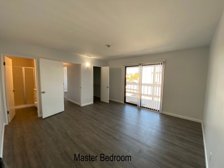 Building Photo - 1816 Marshallfield Ln